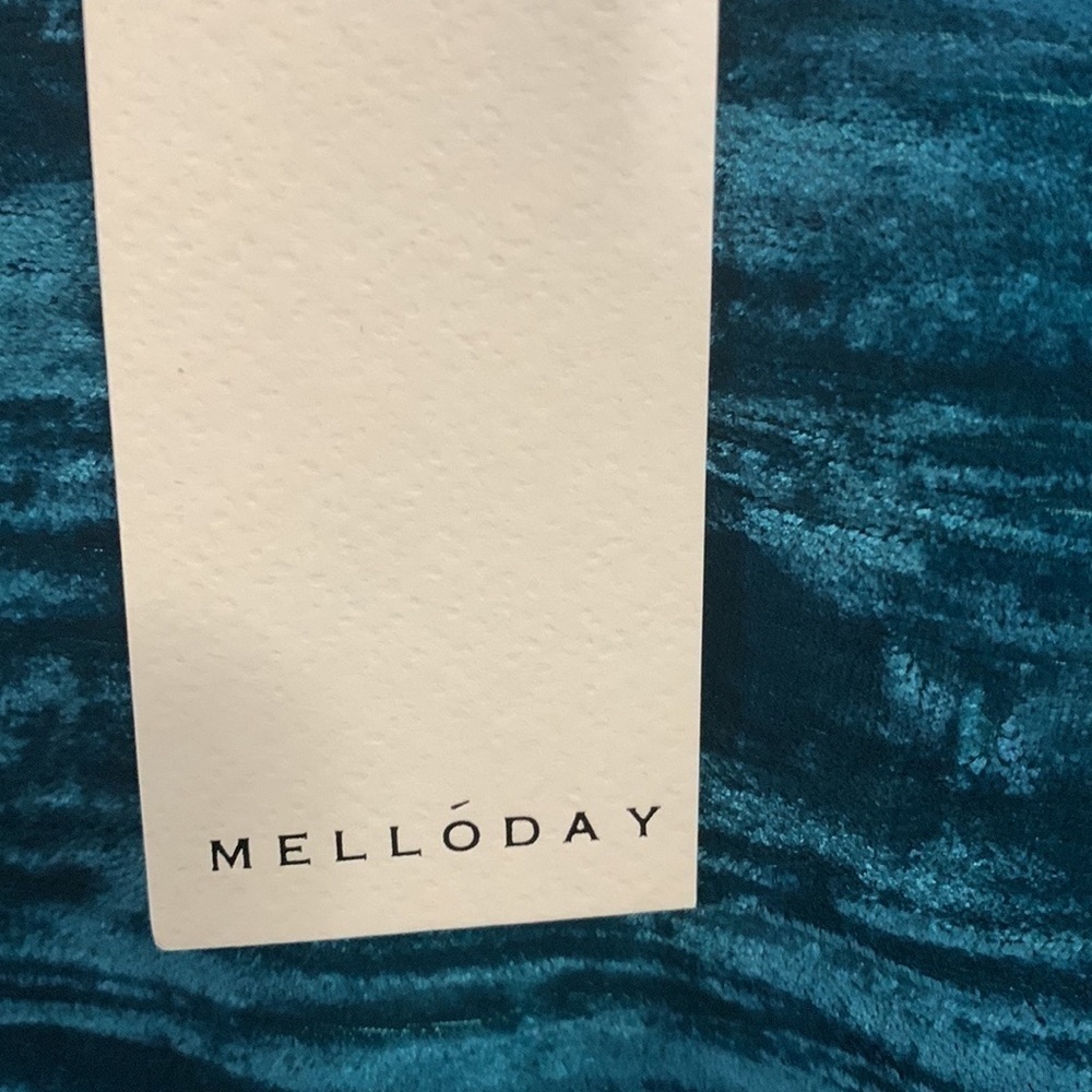 Melloday Velvet feel Ruffle Sleeve Mini Dress in Teal, Size small NWT - Picture 4 of 7
